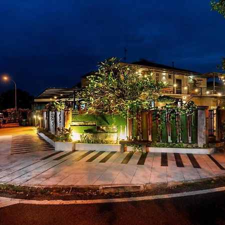 Eco Haus Garden Residential Villa Johor Bahru Buitenkant foto